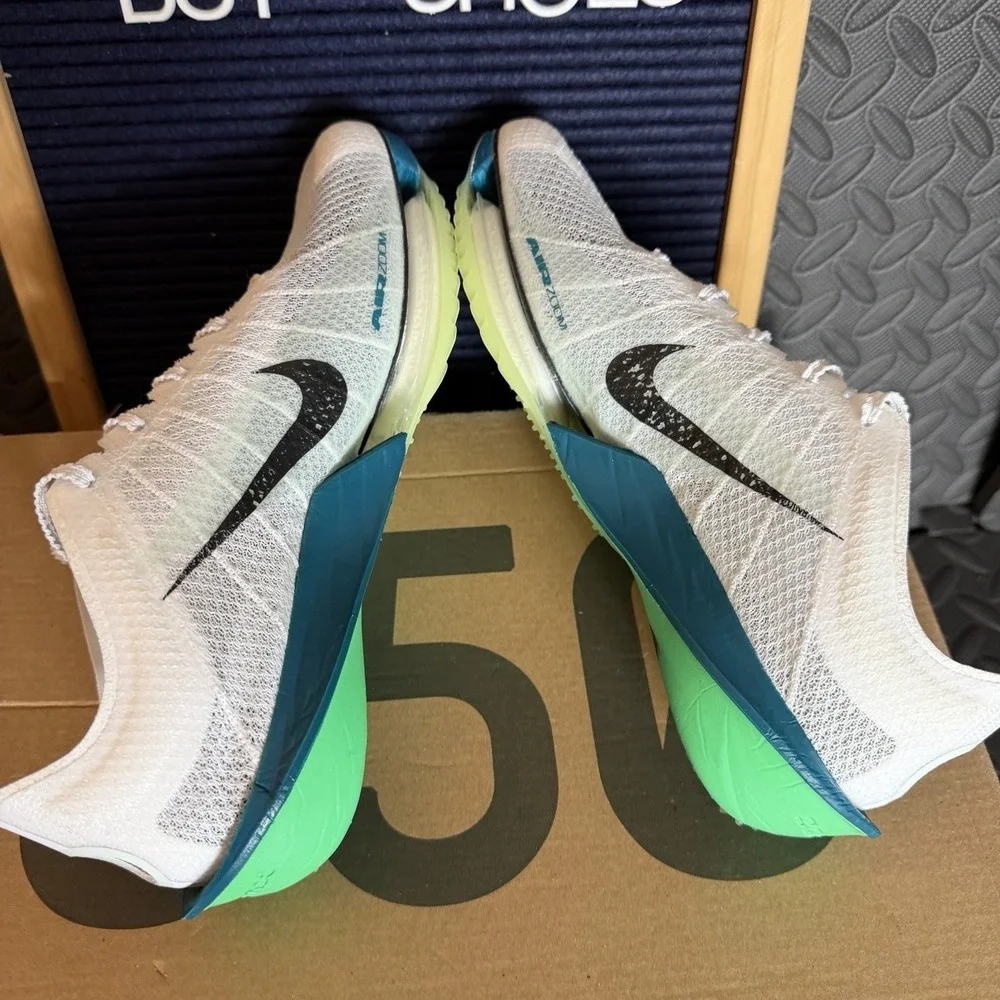 Nike Air Zoom Victory 2 Track Spikes Electric White Men‎ Size 7.5 / Women size 9